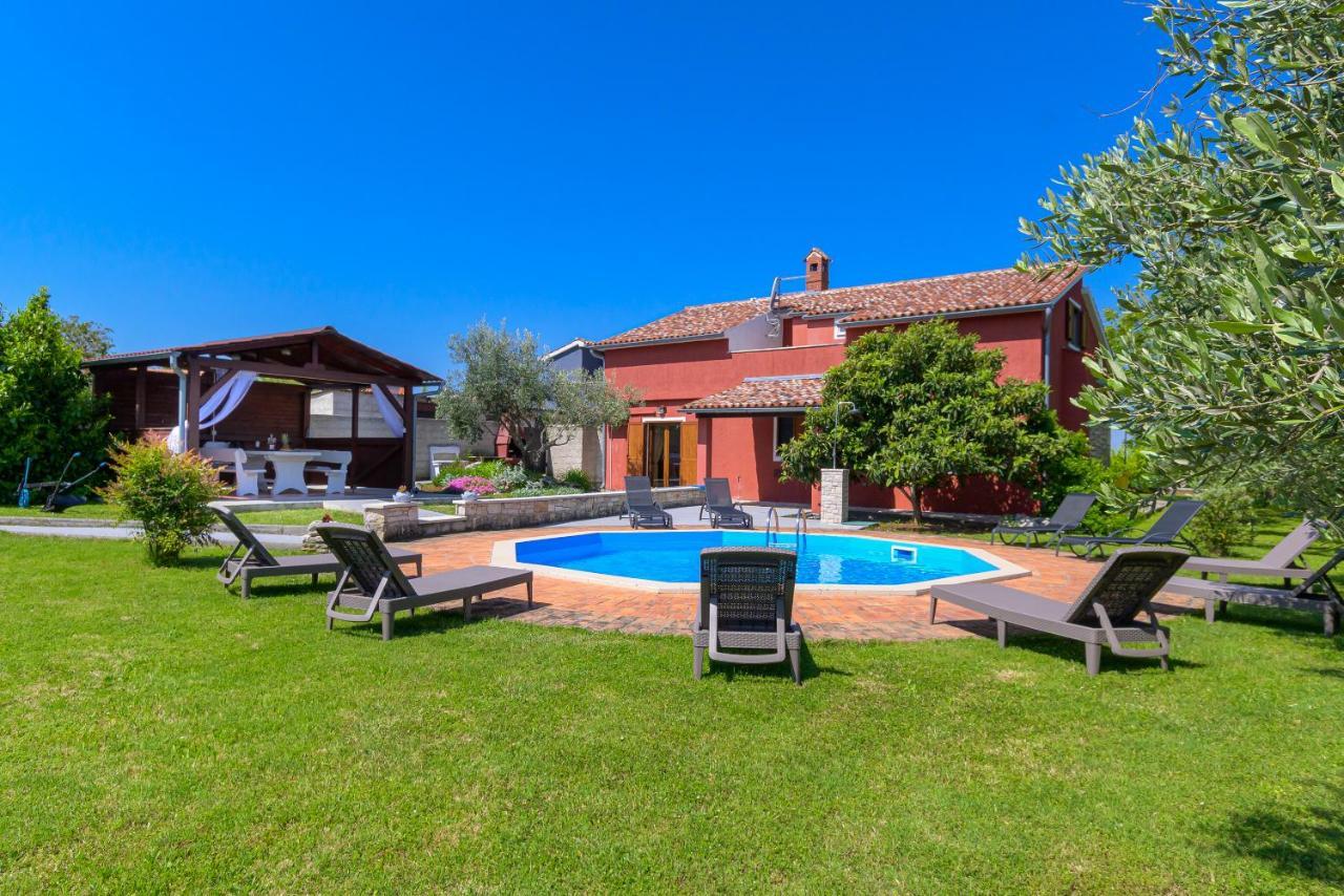 Villa Carla With Private Pool & Kids Playground - Pet Friendly Mutvoran Buitenkant foto