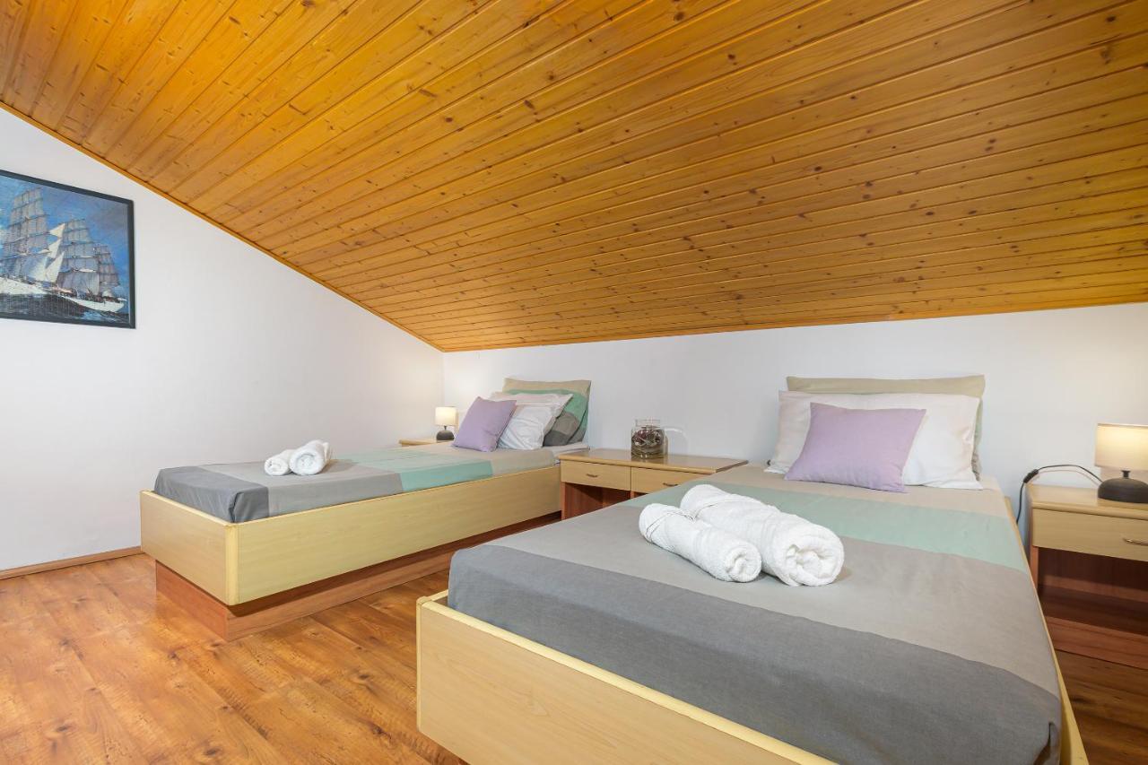 Villa Carla With Private Pool & Kids Playground - Pet Friendly Mutvoran Buitenkant foto