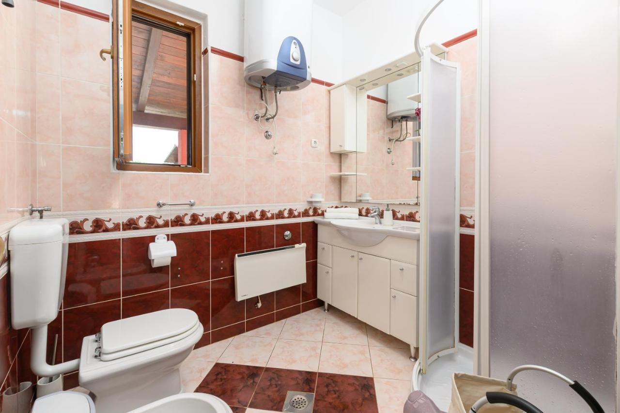 Villa Carla With Private Pool & Kids Playground - Pet Friendly Mutvoran Buitenkant foto